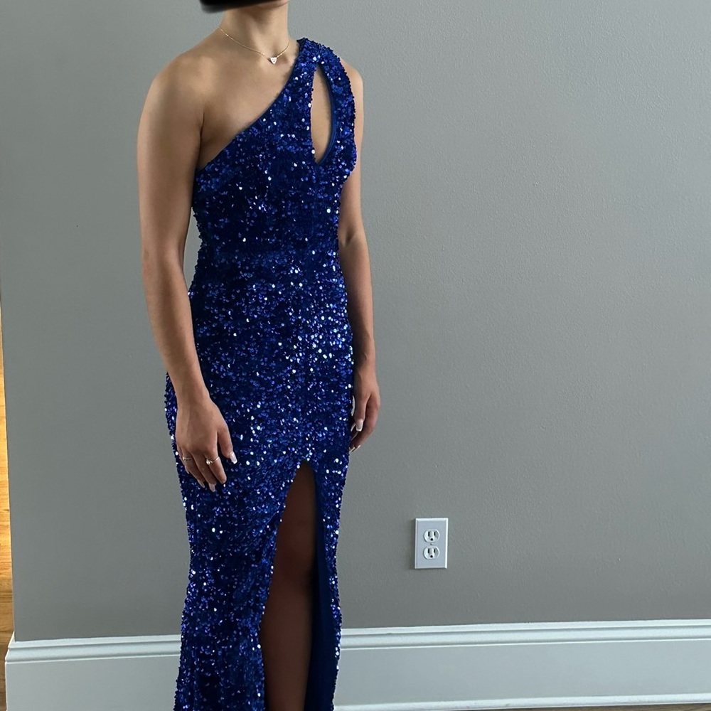 Elegant Blue Sequin Gown